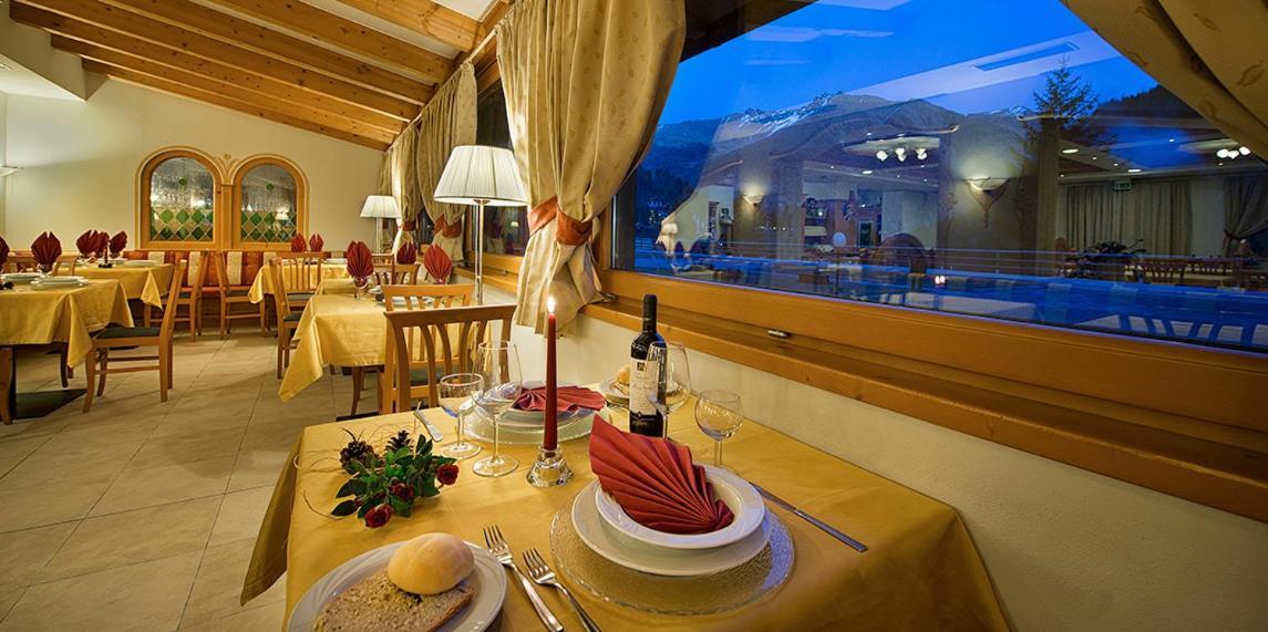 Hotel Cristallo Пейо Экстерьер фото