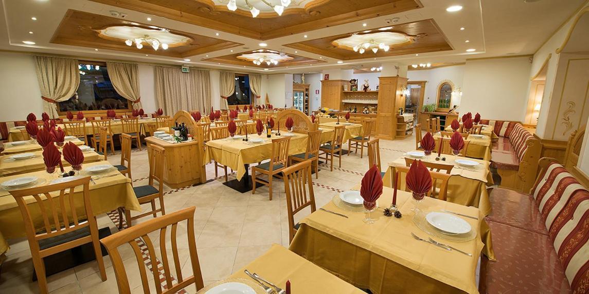 Hotel Cristallo Пейо Экстерьер фото
