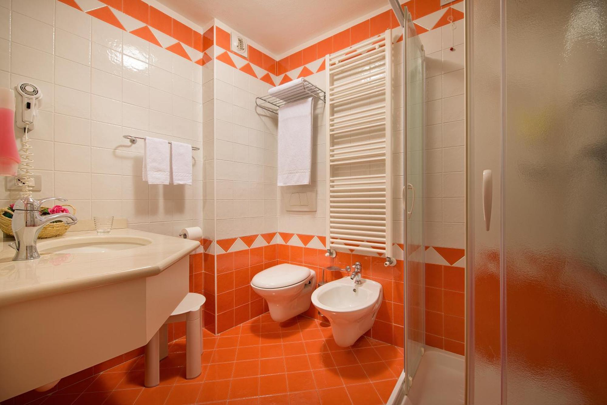Hotel Cristallo Пейо Экстерьер фото